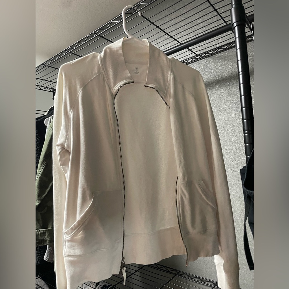 White Gap Jacket